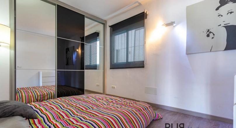 El Molinar. Fancy. Small. Near the beach. Sea view. Renovated apartment.