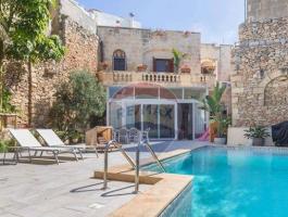 BIRKIRKARA - HOUSE OF CHARACTER WITH BACK GARDEN AND POOL