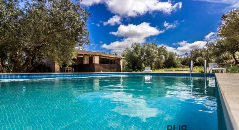 Campos. Real Mallorcan finca. Large property. Little price.