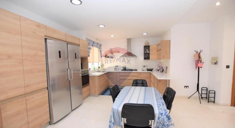 ZURRIEQ - APARTMENT BLOCK OF ONLY 4 - FULLY FURNISHED !!