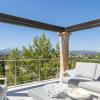 Santa Ponsa. A villa with a lot of Mallorcan flair. Highest quality. And...