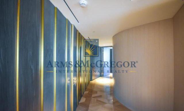 Beautiful and Luxurious Penthouse in Palm Jumeirah