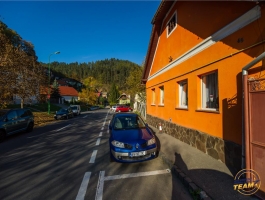 House in the picturesque Schei, Brasov junior spoiled procession