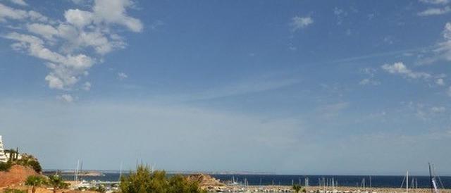 Apartments with sea and marina views - FOR RENT