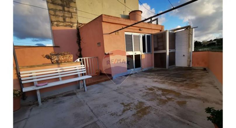 DINGLI- GROUND FLOOR MAISONETTE