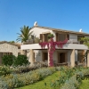 Finca. New Development. They love tradition and high technology. And the sea within reach. Luxury.