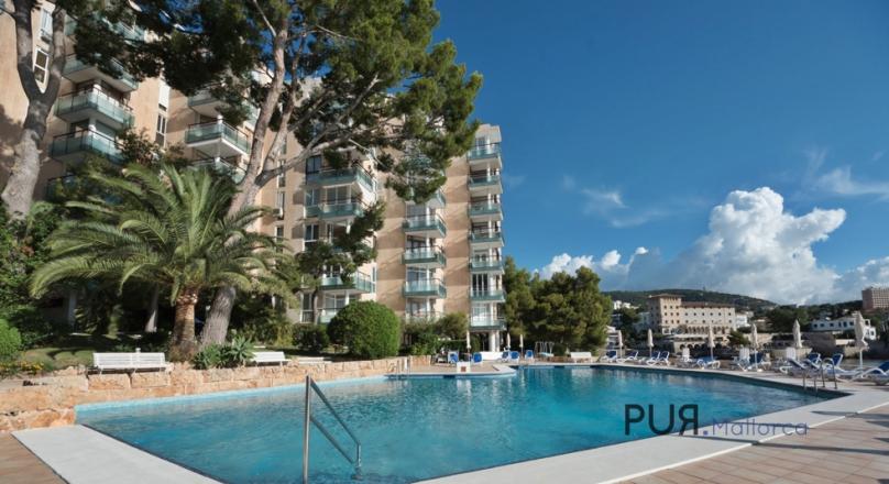 Apartment. In demand Illetas. 1st sea line. Direct sea and beach access.