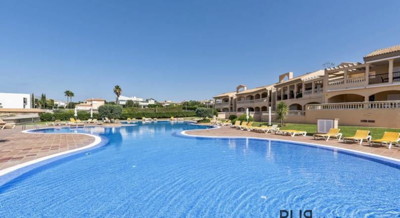 Son Veri Nou. Large apartment. With roof terrace. And views over the bay of Palma.