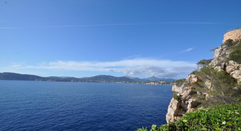Santa Ponsa. Sea view PUR. Apartment. First sea line.