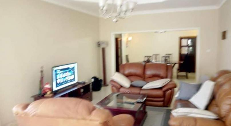 Three bedrooms flats for rent