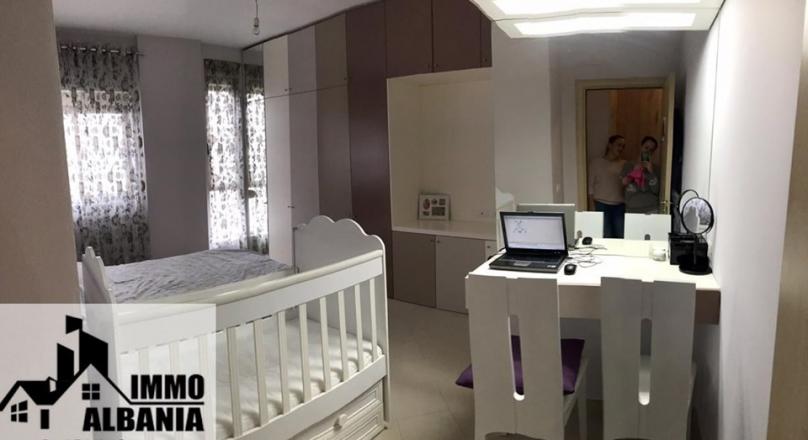 Super Apartament 2+1+ parkim Unaza e Re