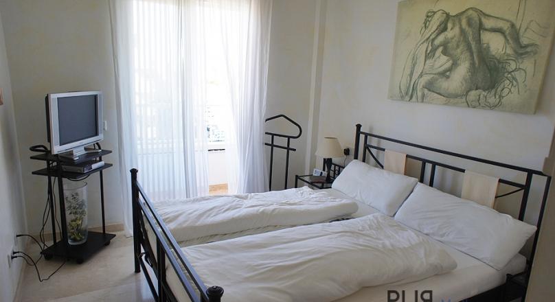 Large penthouse. Large terrace. Little price.