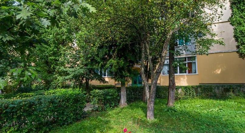 Villa property, surrounded by green space, Astra, Brasov