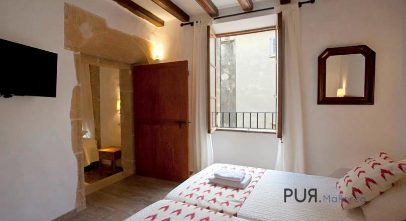 Pollenca. The most beautiful city in the north. Many say. A mansion there. In the middle. The finest