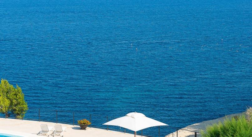 Sol de Mallorca. In the most stately complex. A really big apartment.