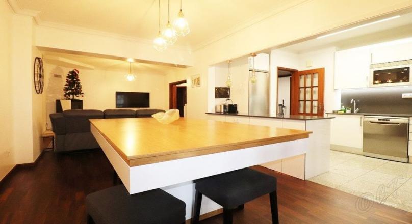 T3 + 1 Apartment For Sale With Terrace
