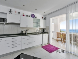 Port d'Andratx. A chic apartment with sea views under 400,000 euros? Yes. It does exist.