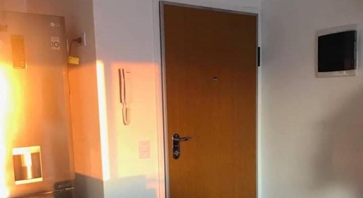 Something different sale duplex 2 amb super bright