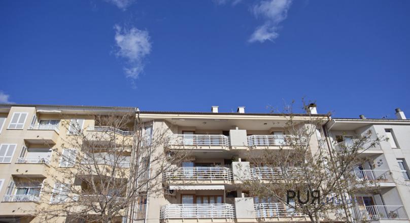 Port Pollenca. Short distances to the water. Large, completely renovated apartment.