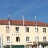 BEAUTIFUL PROPERTY ON THE BORDER OF THE RHONE