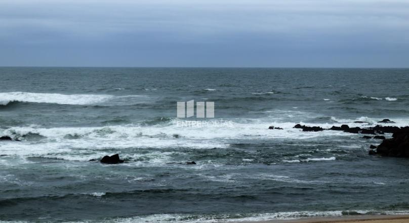 2 bedroom apartment, located on the first line of beach in Vila do Conde