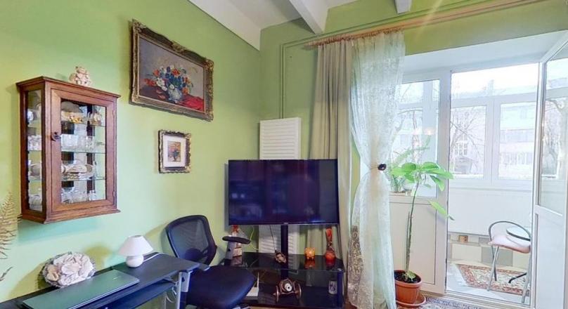 Villa property, surrounded by green space, Astra, Brasov
