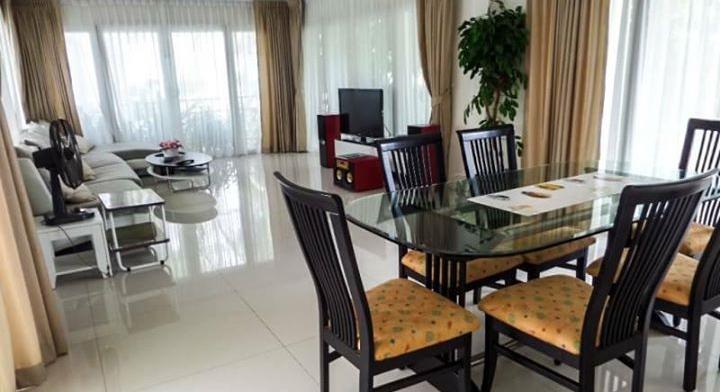 House For Sale and Rent , Close the beach