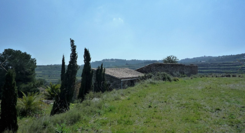 Finca rústica en venta en La Xurra con impresionantes vistas panorámicas en Moraira