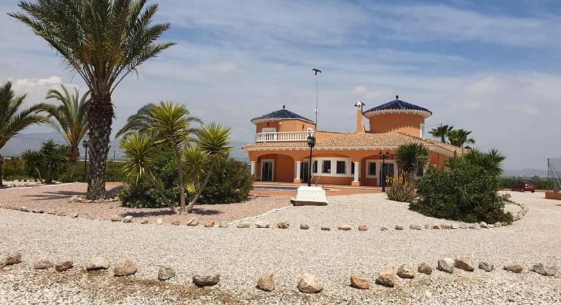 5964 FINCA IN EL REALENGO, CATRAL