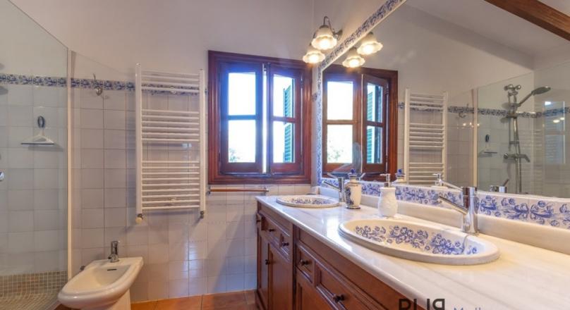 In the middle of our favorite island. Finca. Local Cuisine. Rustic. Here she is.