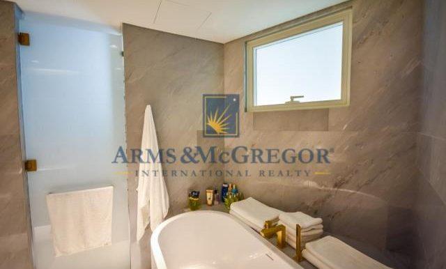 Beautiful and Luxurious Penthouse in Palm Jumeirah