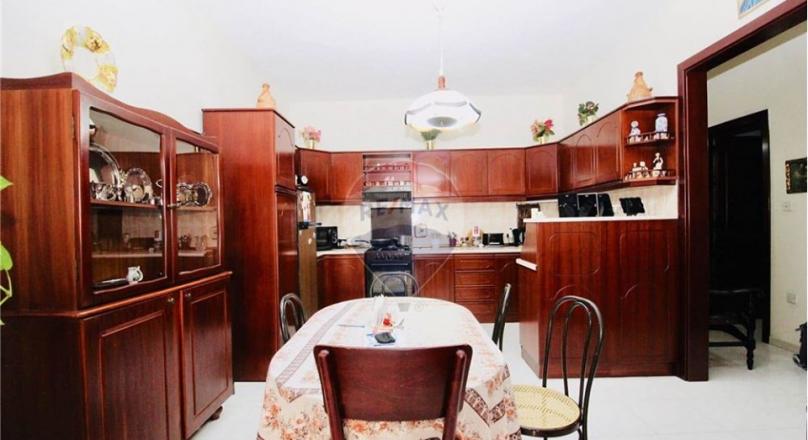 MARSASCALA - THREE BEDROOM FURNISHED APARTMENT !!