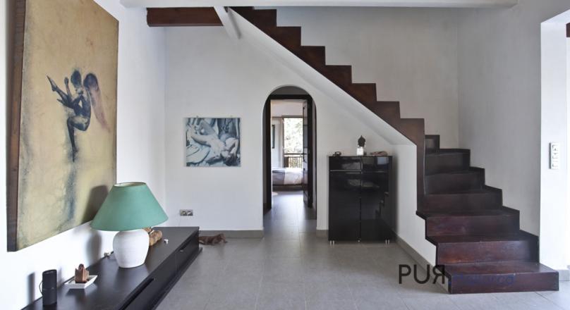 Pollenca. Finca. Nestled in an environment of sea and forests. Holiday rental license.