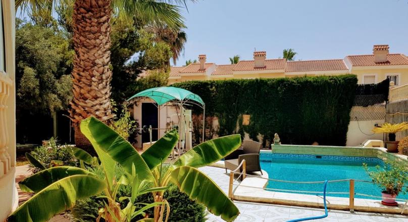 INDEPENDENT VILLA IN CIUDAD QUESADA