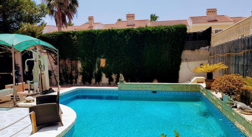 INDEPENDENT VILLA IN CIUDAD QUESADA