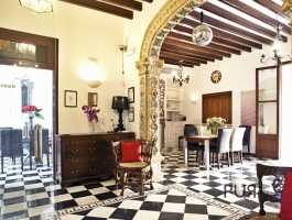 Sa Pobla. City hotel. With restaurant and bar. In typical island architecture.