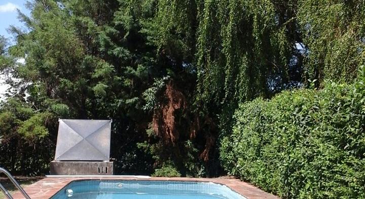 For sale fifth house in general Rodriguez large land with pool