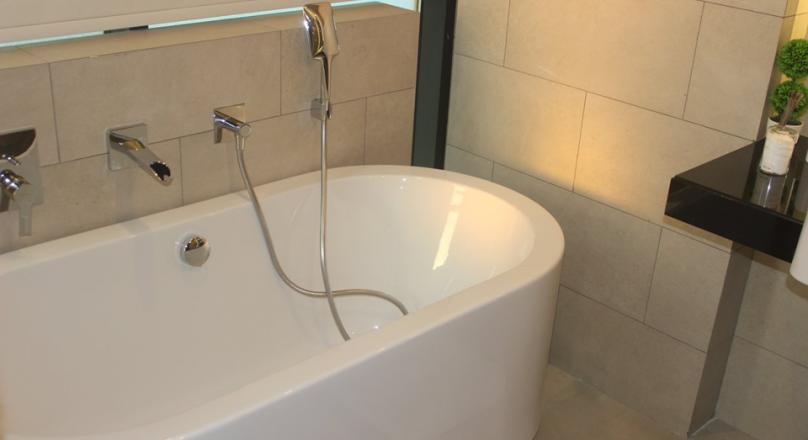 stunning 2 bedroom Appartment close kitchen