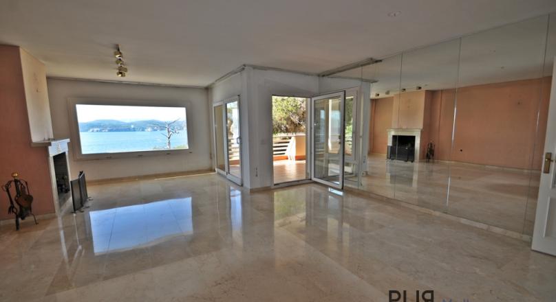 Santa Ponsa. Sea view PUR. Apartment. First sea line.