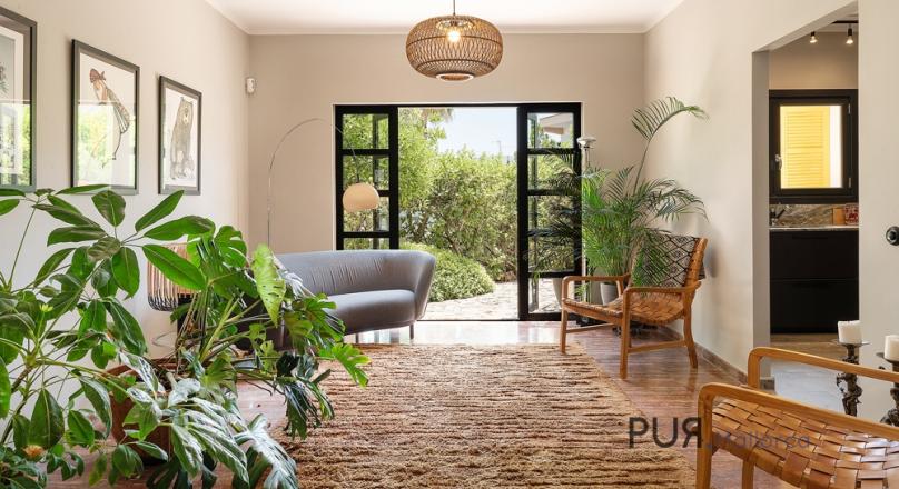 Renovated villa in Son Armadams