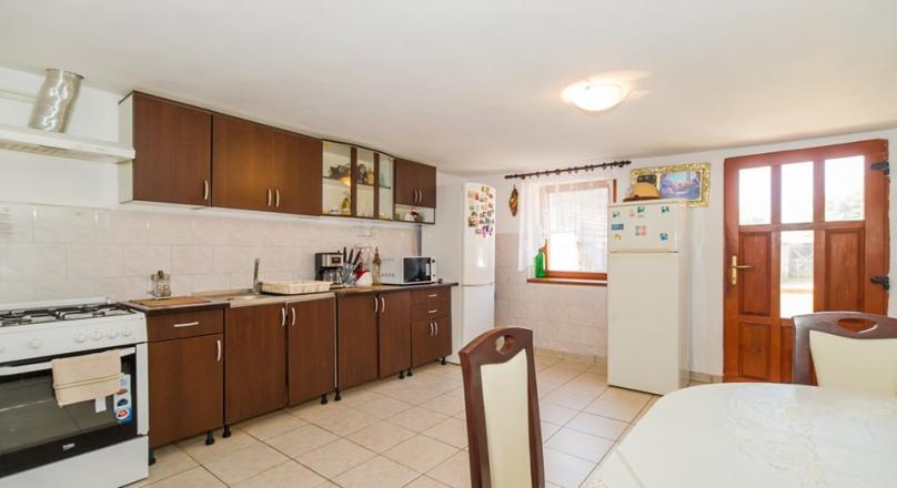 Residence on 1.800mp ground in the harmony of nature and benefit energy
