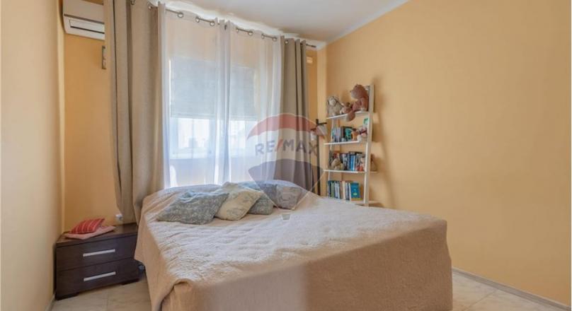 St Pauls Bay - Apartment block of 3 units !!