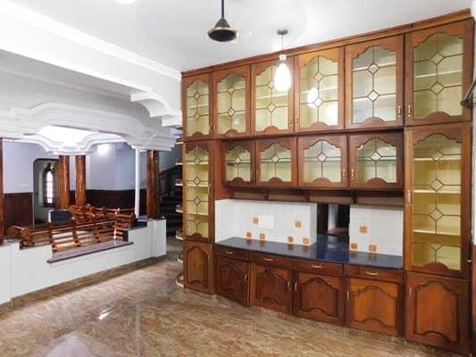 FOR SALE @ KOWDIAR,KURAVANKONAM, VAYALIKKADA NEAR ST THOMAS SCHOOL TRIVANDRUM 190 NEGOTIABLE