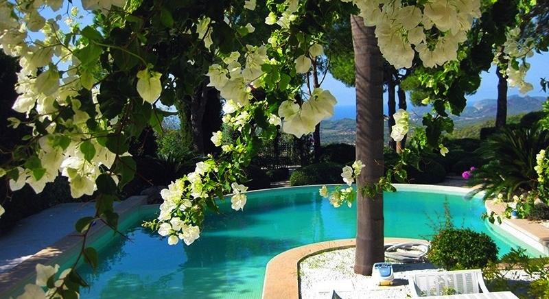 Enchanting. Villa with a lot of vision .. High quality - each in 15 minutes in Portals, Port Andratx