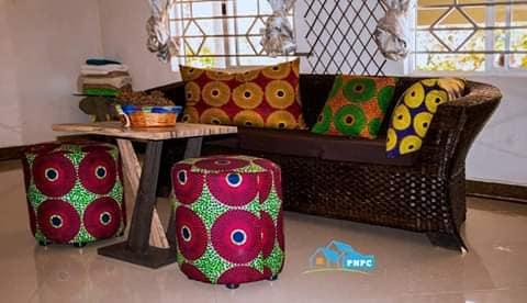 Three bedrooms stand alone house together with a coltage for sale