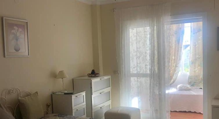 2 bedroom apartment near San Pedro and Estepona