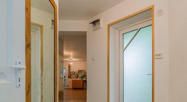 individual house with lovely gardens, Aurel Vlaicu Street, Brasov