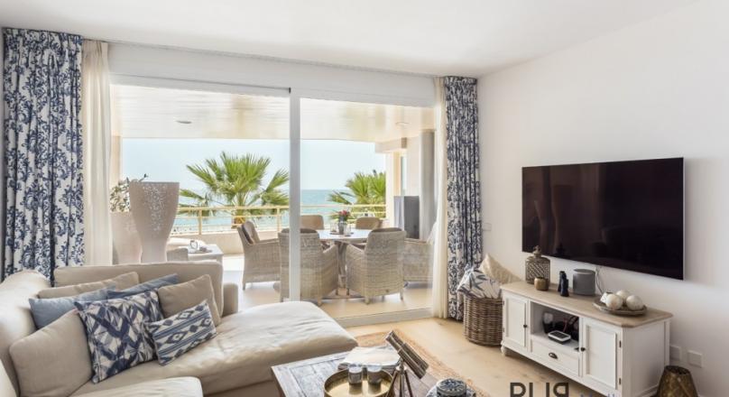 Palma. Portixol. Direct sea view. Direct beach access. Don't have to worry about anything.
