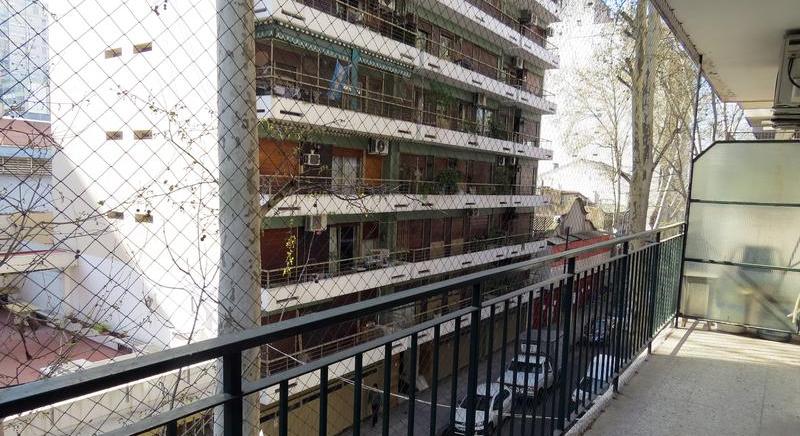  Title: Excellent 3 room apartment to buy with balcony! Very bright.