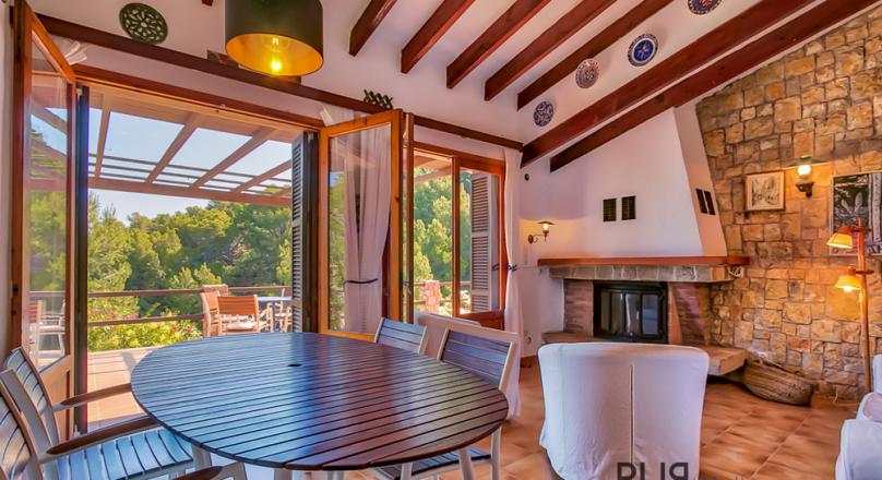 Cala Deia. Your new house beach. A house. A truly rare offer. Mallorca PUR.